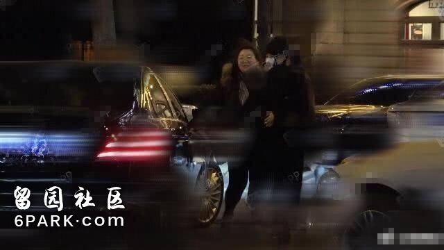 首度同框！范冰冰李晨寒夜共吃火锅，网友：这个男人有担当！